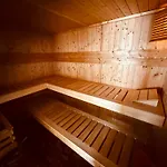 4 Bedrooms, 2 Bathrooms, Kitchen, Terrace - 10 Min To Fairground