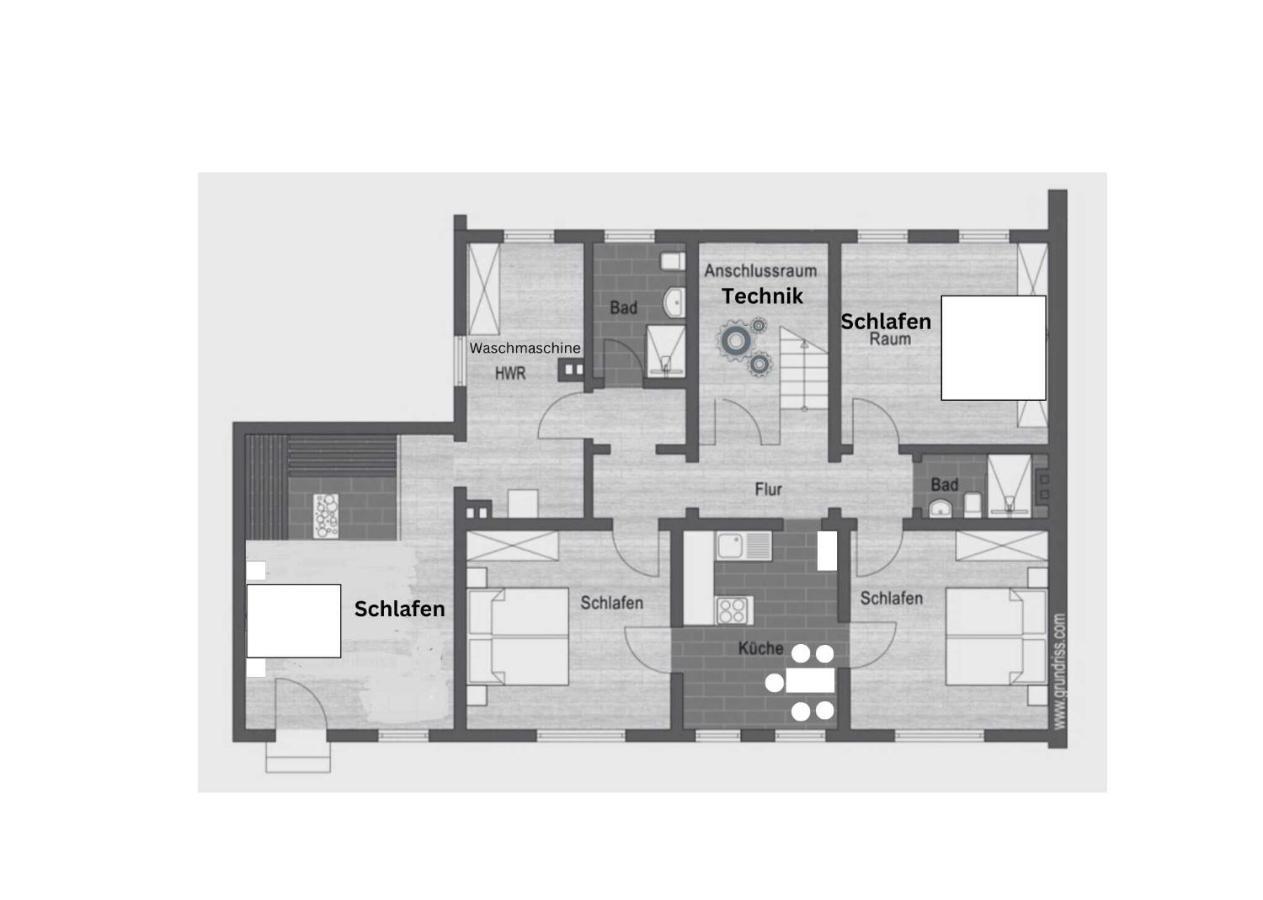 4 Bedrooms, 2 Bathrooms, Kitchen, Terrace - 10 Min To Fairground Appartement Düsseldorf